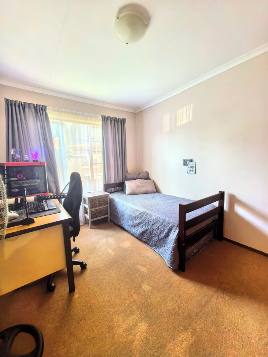 3 Bedroom Property for Sale in Vaalpark Free State